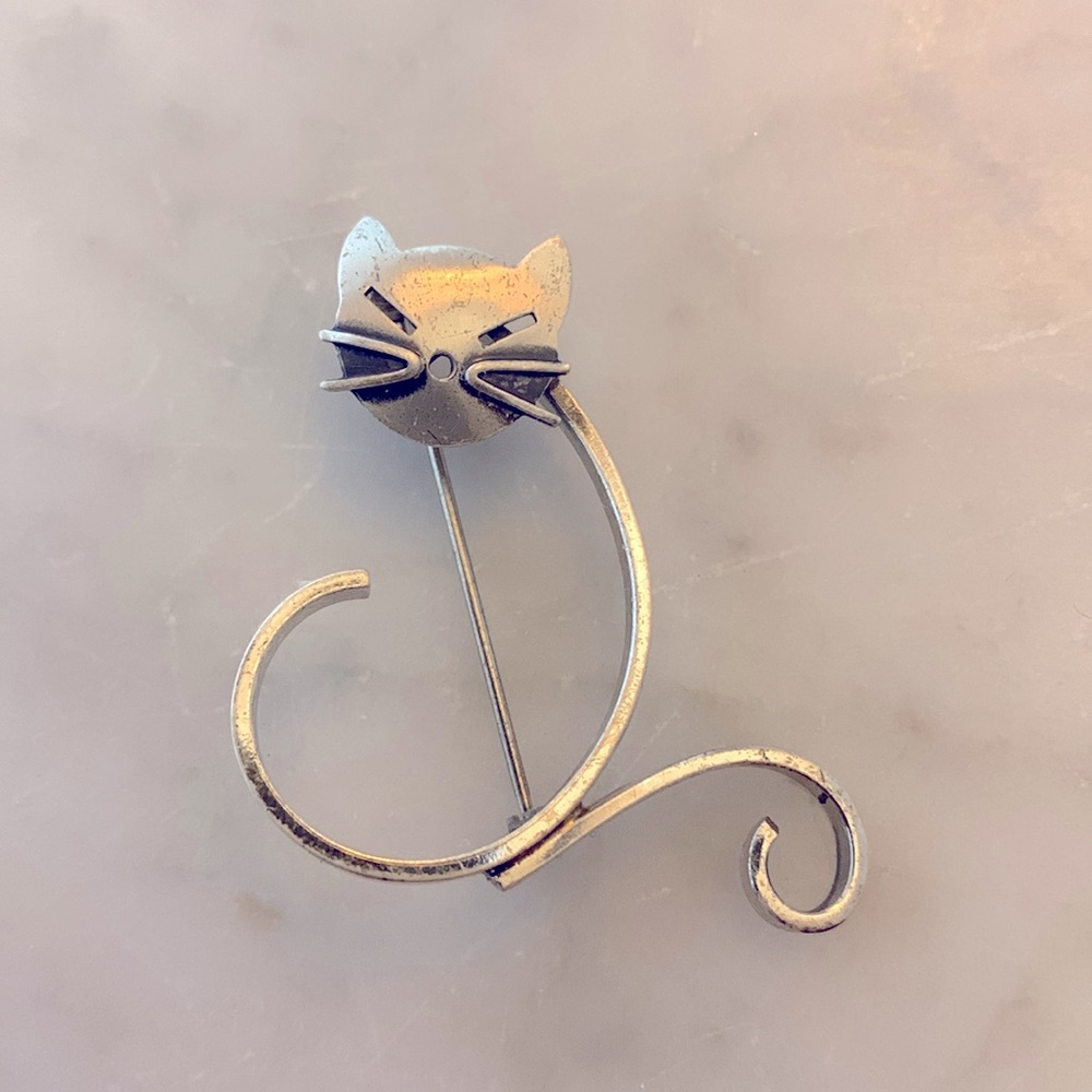 *RARE* Vintage Beau Sterling Cat Brooch Pin signed